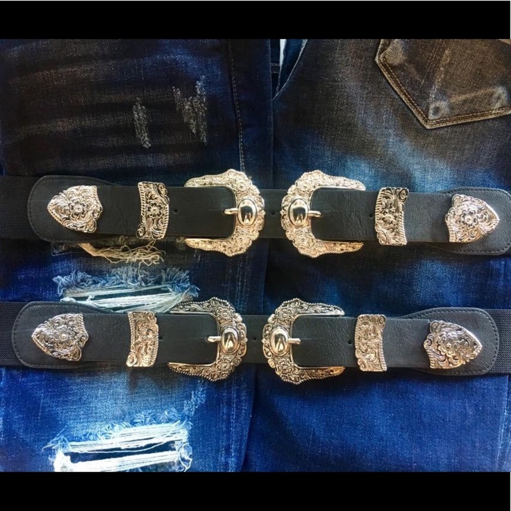 Black double buckle belt